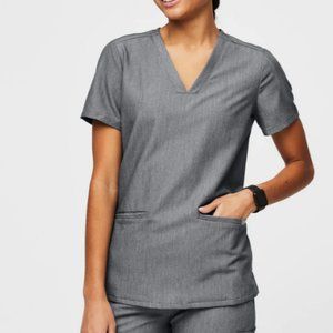 Figs Casma Three Pocket Scrub Top in Graphite